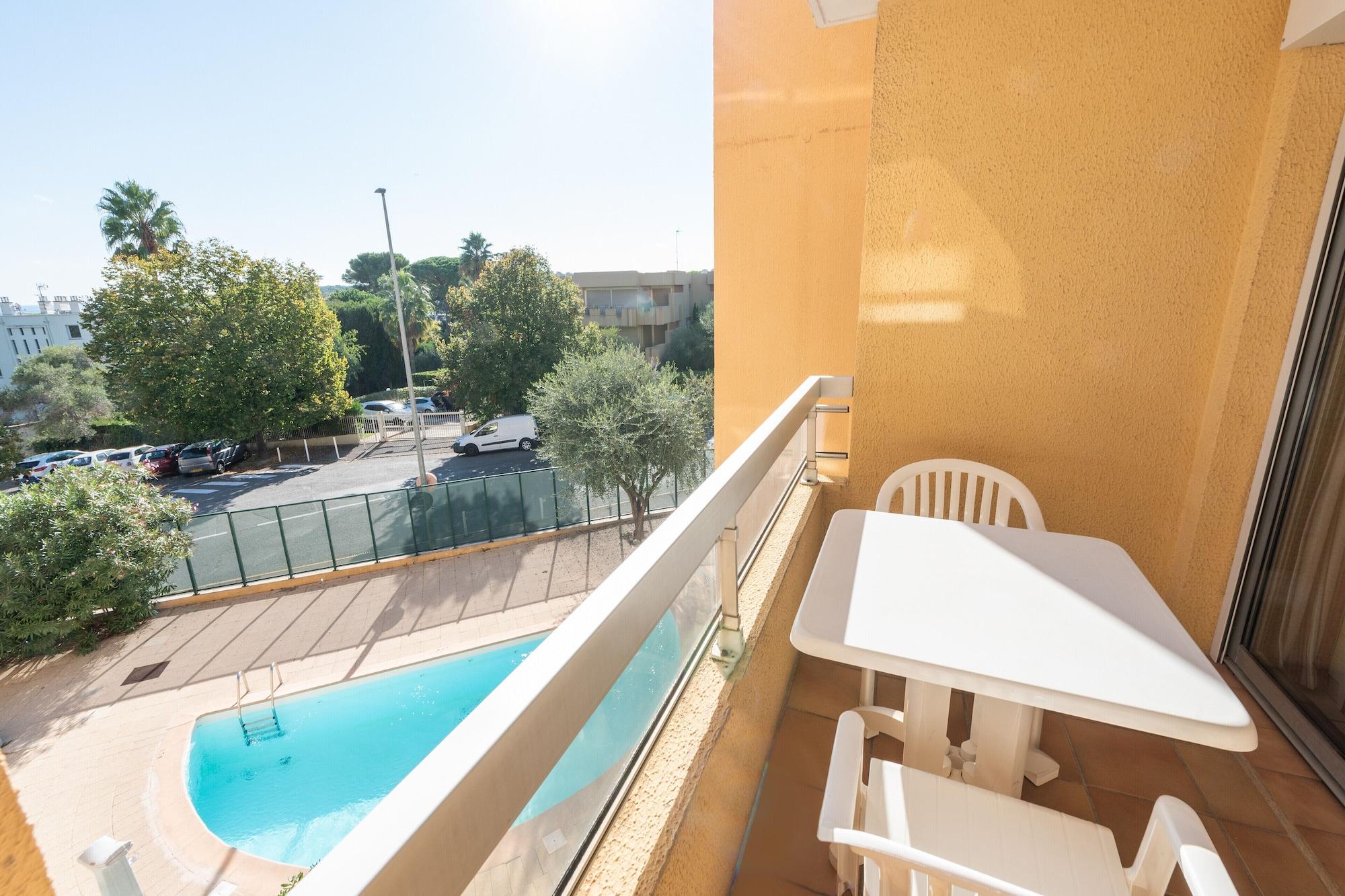 Résidence Pierre&Vacances La Rostagne Juan-les-Pins Exterior foto
