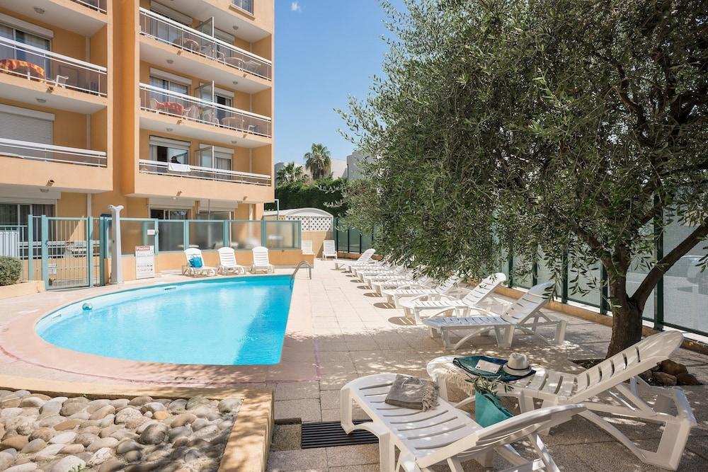 Résidence Pierre&Vacances La Rostagne Juan-les-Pins Exterior foto