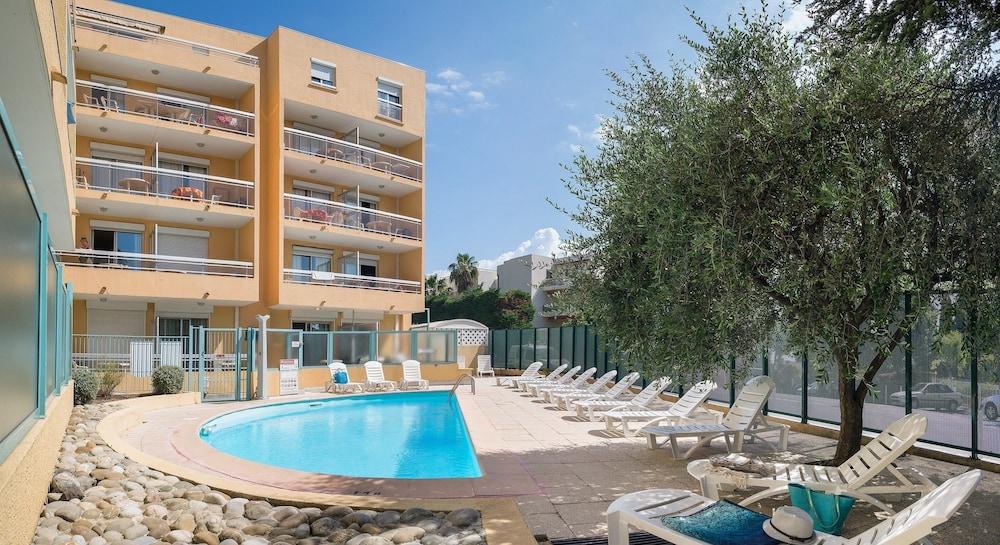 Résidence Pierre&Vacances La Rostagne Juan-les-Pins Exterior foto