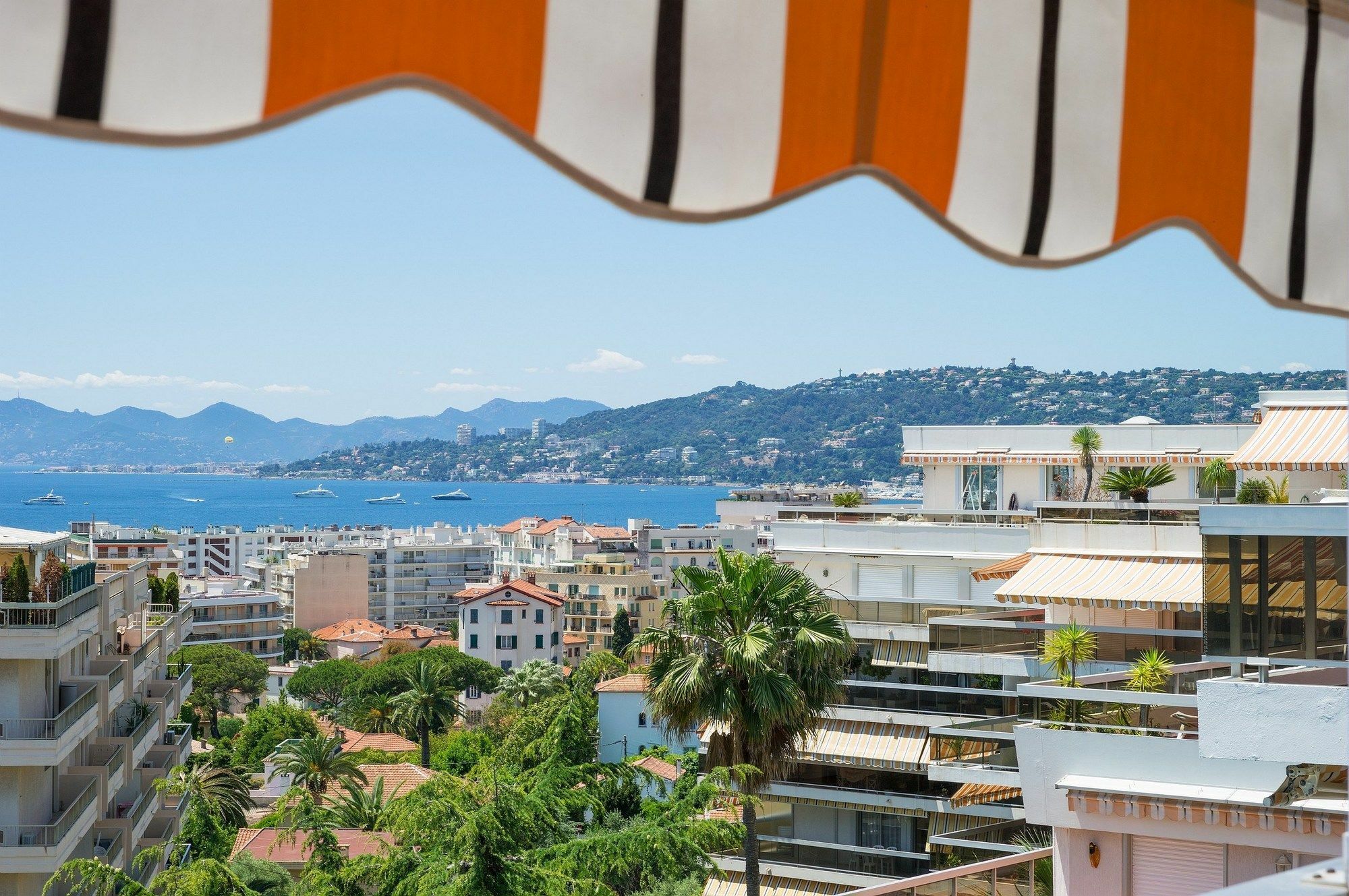 Résidence Pierre&Vacances La Rostagne Juan-les-Pins Exterior foto